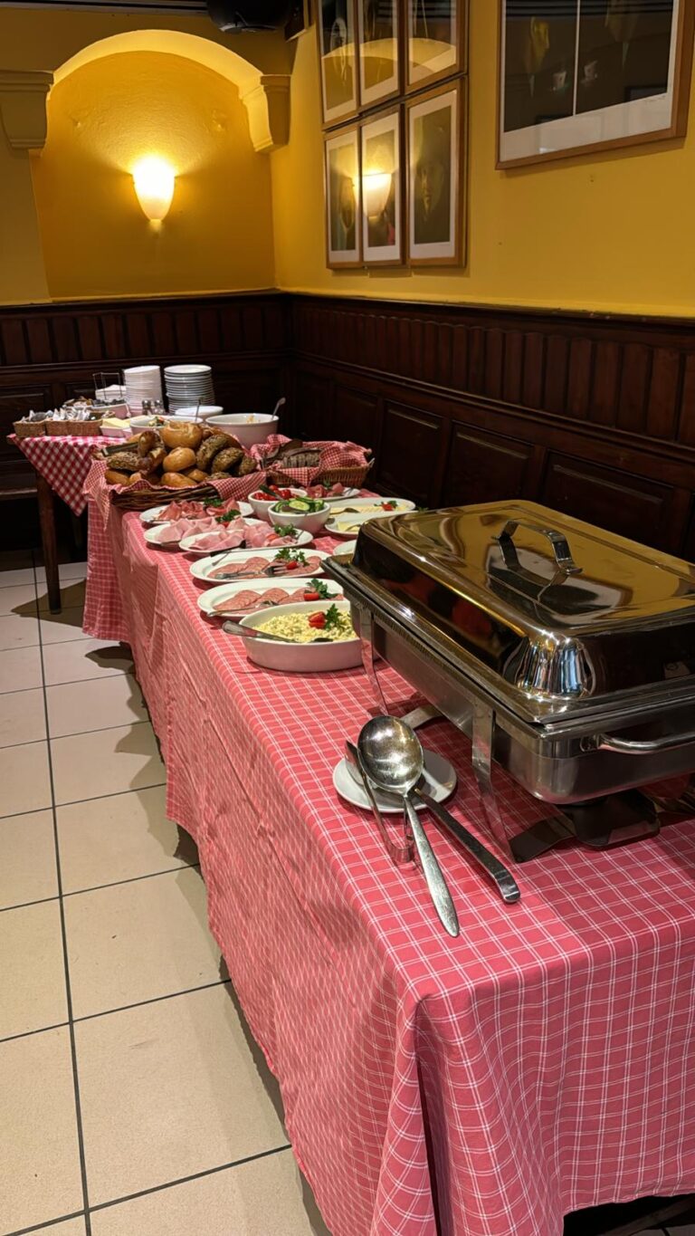 Frühstücksbuffet im Ohme Jupp - Düsseldorf Altstadt